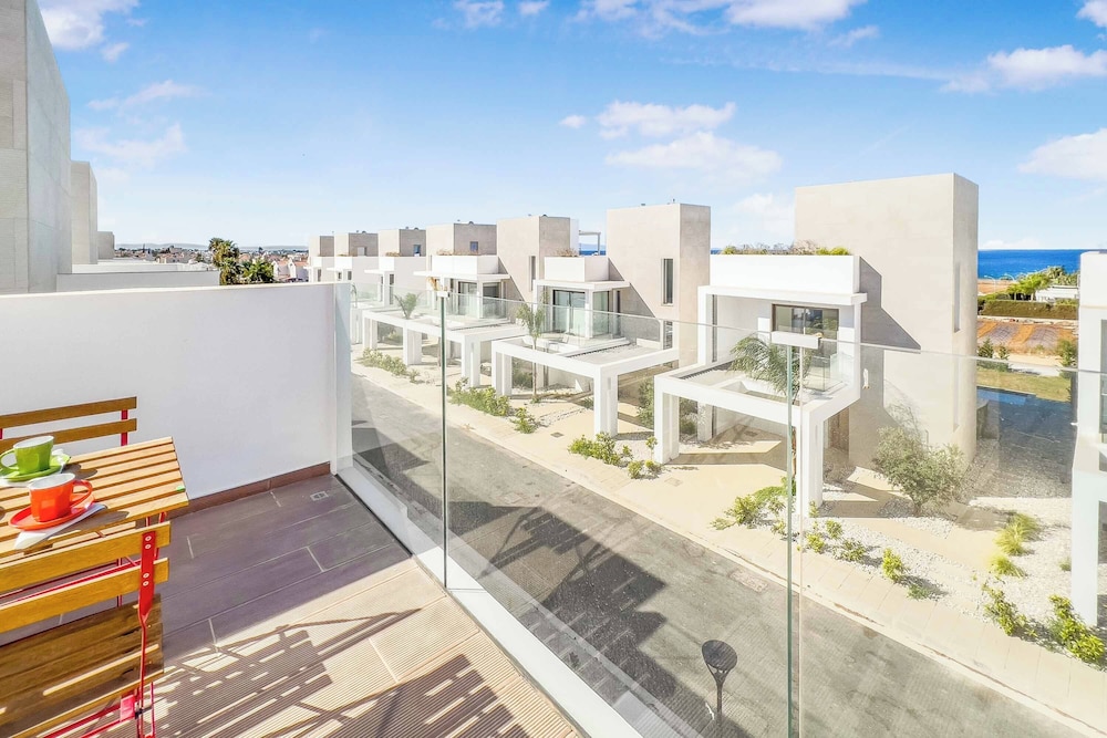 Azure Seaview Garnet Villa