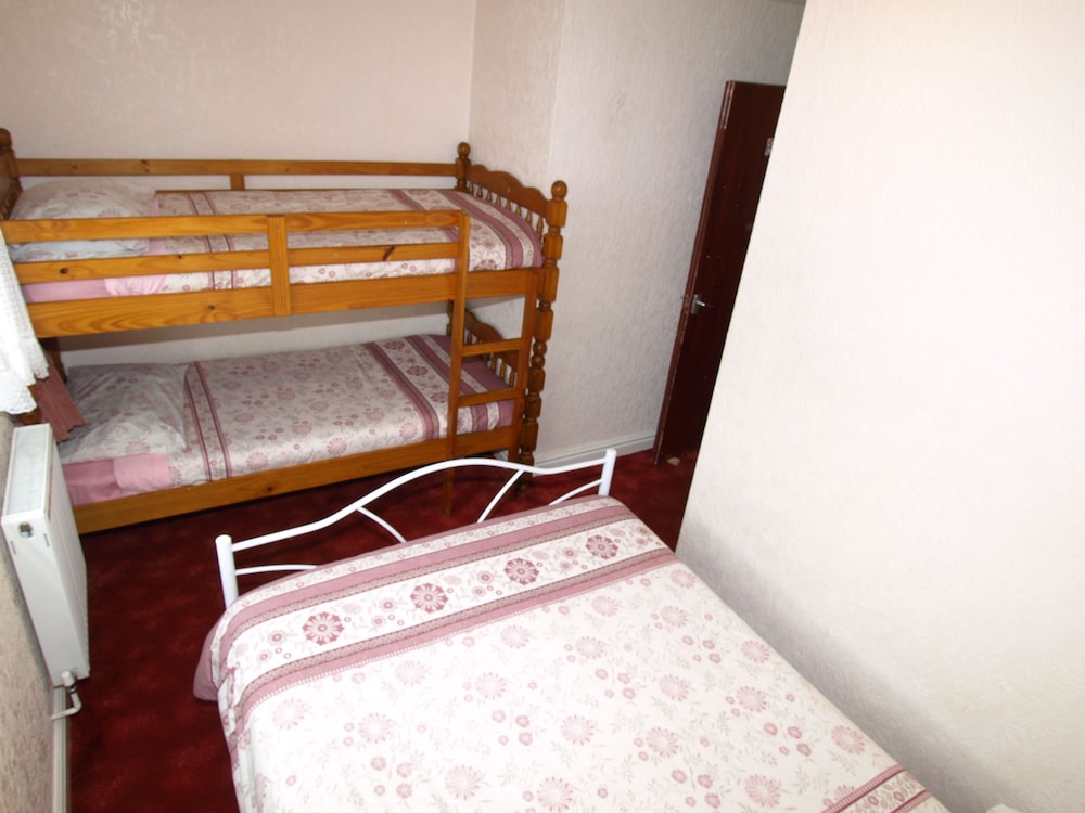 Waverley House Apartments