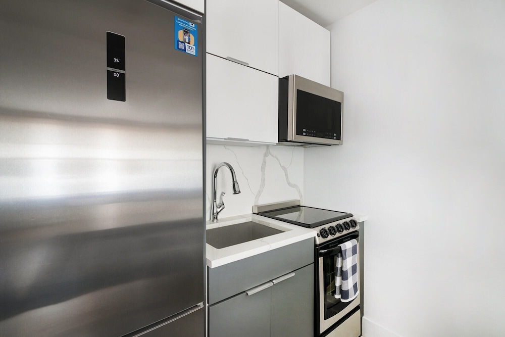 1597 New York Apt