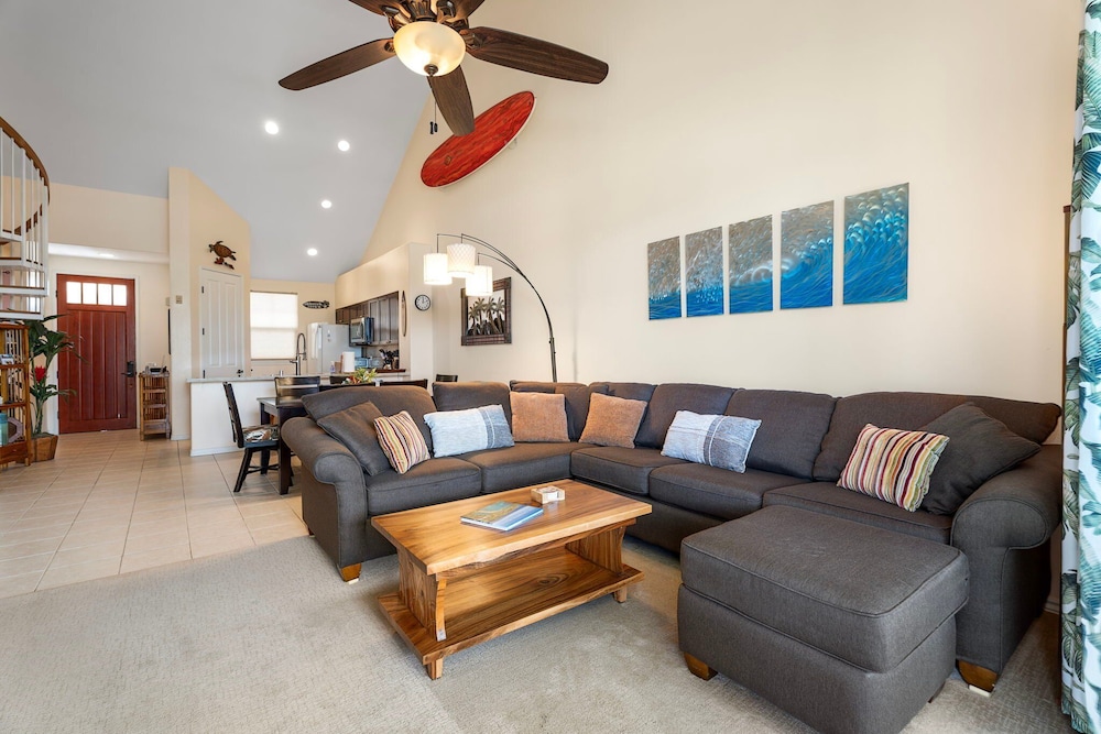 2 Bedroom with Loft and Mountain Views