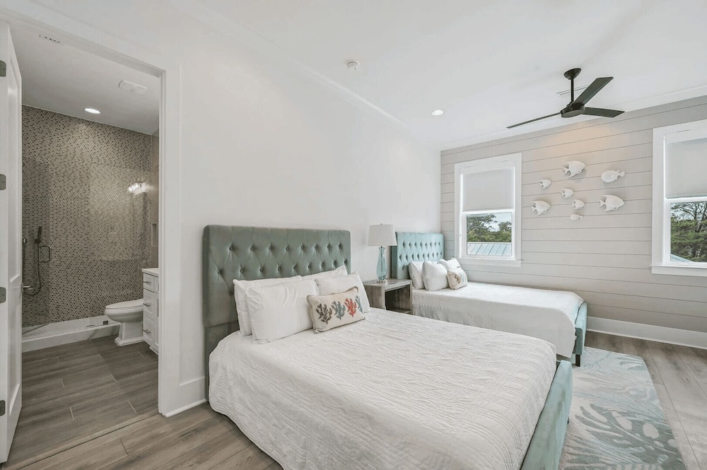 30A Sunset 30a Sunset Palazzo by Avantstay Sleeps 20 Boat-friendly + Pool