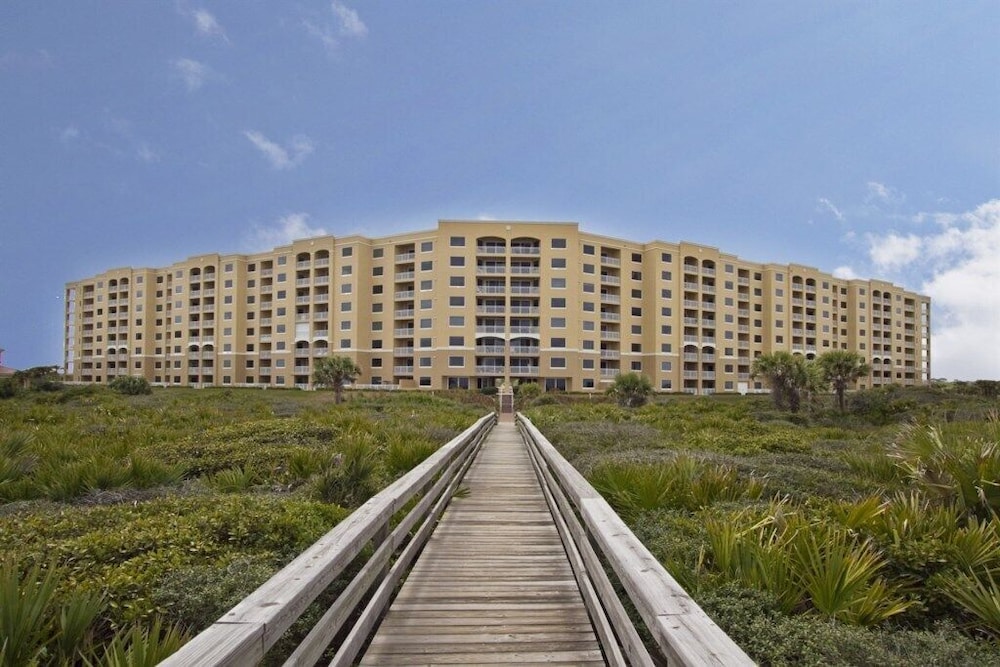 Surf Club I, 1405 2 Bedroom Condo by RedAwning view 4