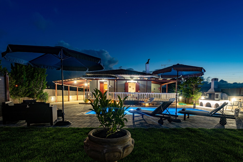 Pothos Villas photo 5