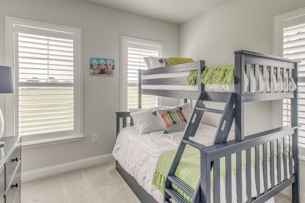 Barefoot Resort Golf Getaway: Pool + Beach Shuttle