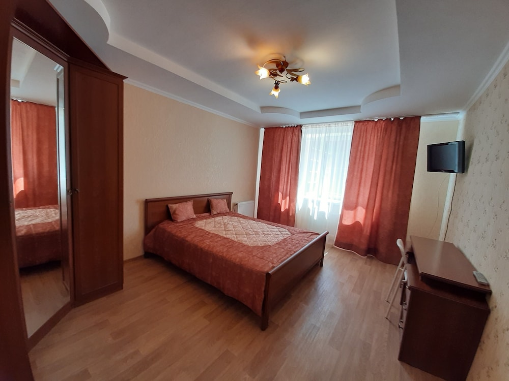 Apartment on Vokzalnaya 77-31, photo 13