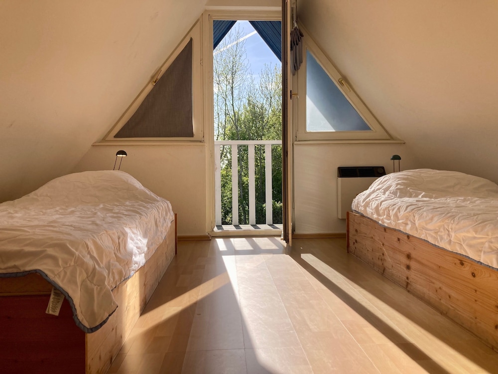 6pers House With a Private Terrace and Garden by the Lauwersmeer view 4