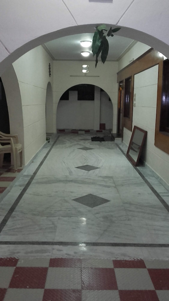 Anjani Mansion Guest House