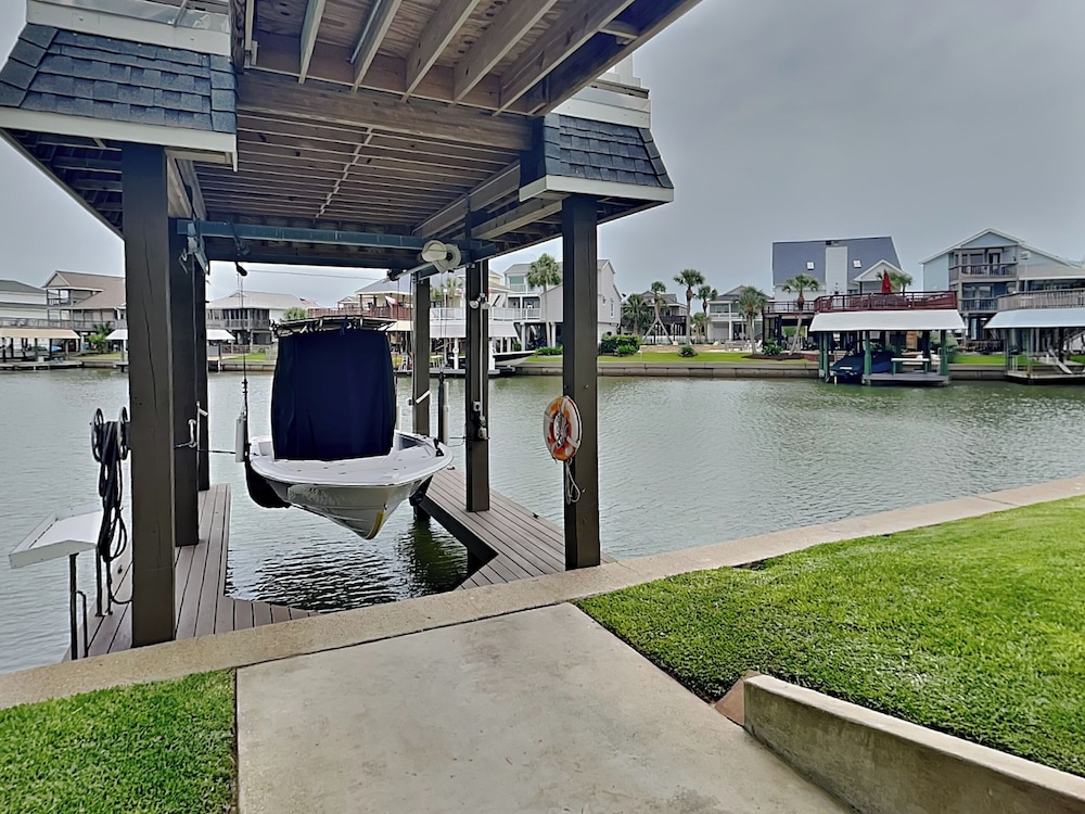 Down By the Bay by Ryson Vacation Rentals