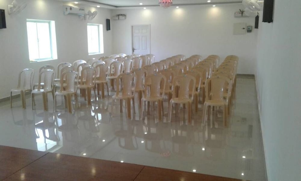 meeting & event spaces