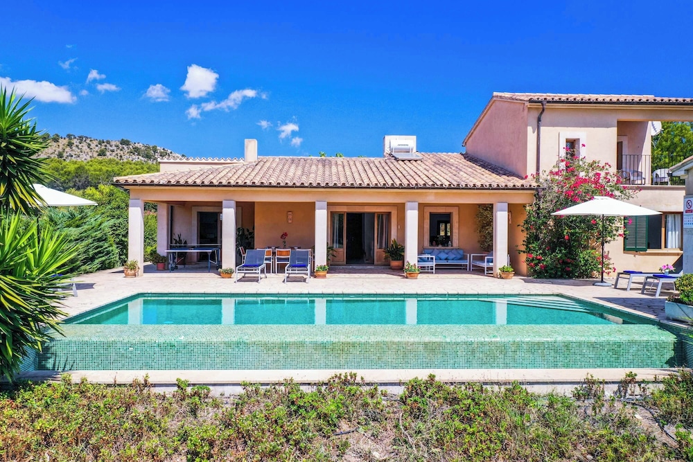 Villa Mares