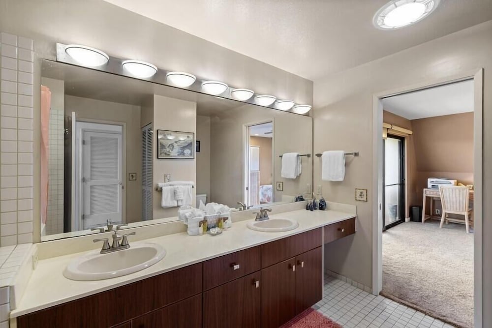 Maui Kamaole, #h-208 2 Bedroom Condo