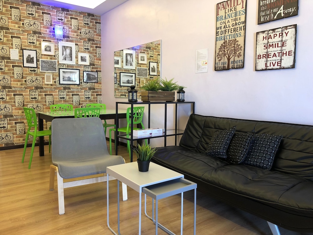 H & H Guesthouse 1