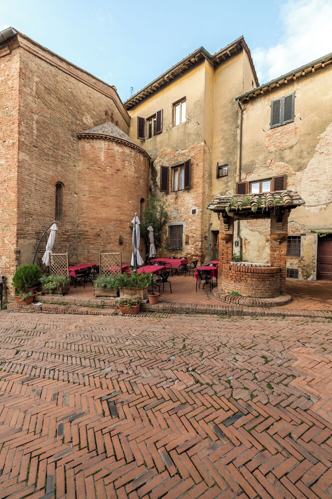 Borgo Antico Residence