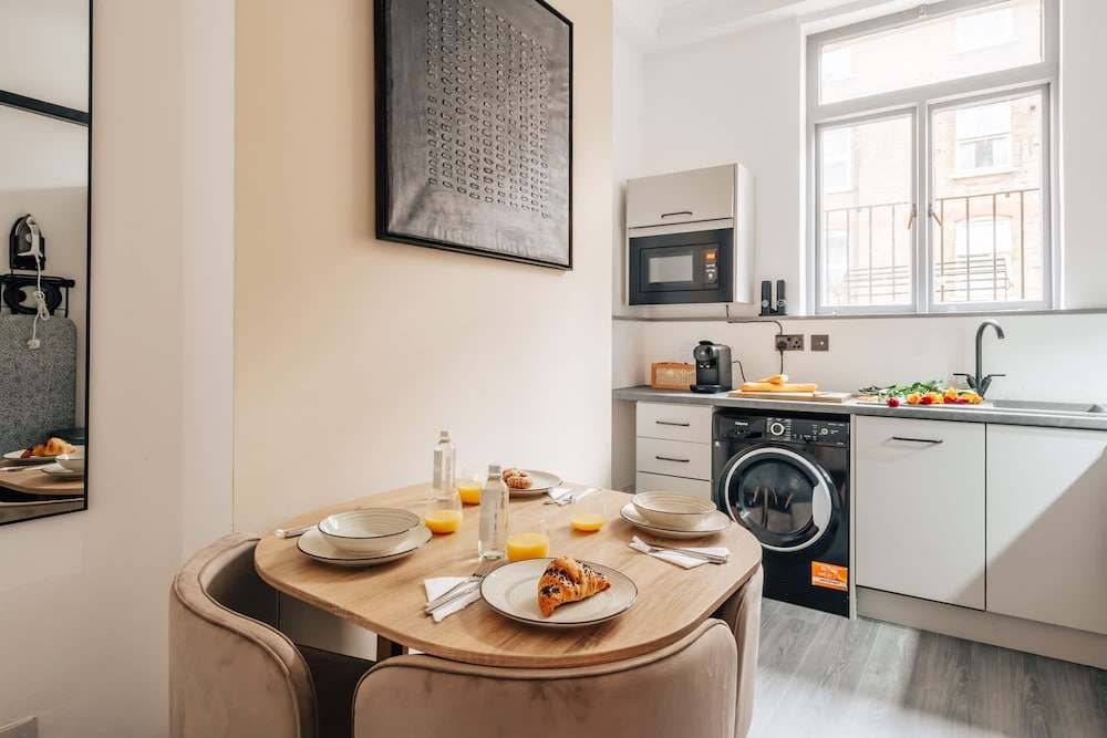 Chic 2-bed City Apartment -old Street