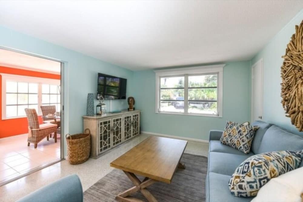 3706 Gulf Dr 2 Bedroom Home by RedAwning