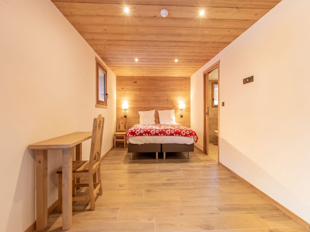 Chalet in Champagny by Ski Slopes