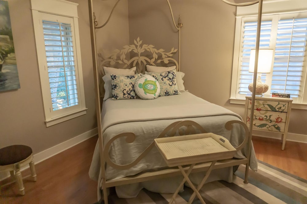 9 Rue Martine in Miramar Beach