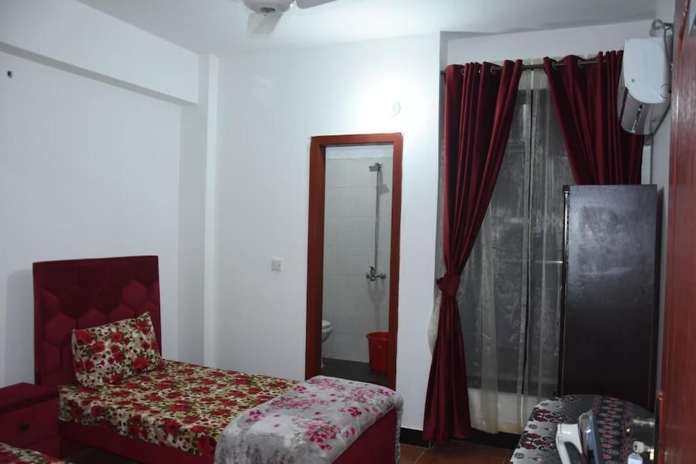 Hyatt Aryana Guest house E11 Islamabad view 5