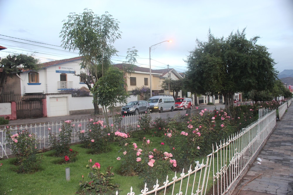 La Escala Guest House