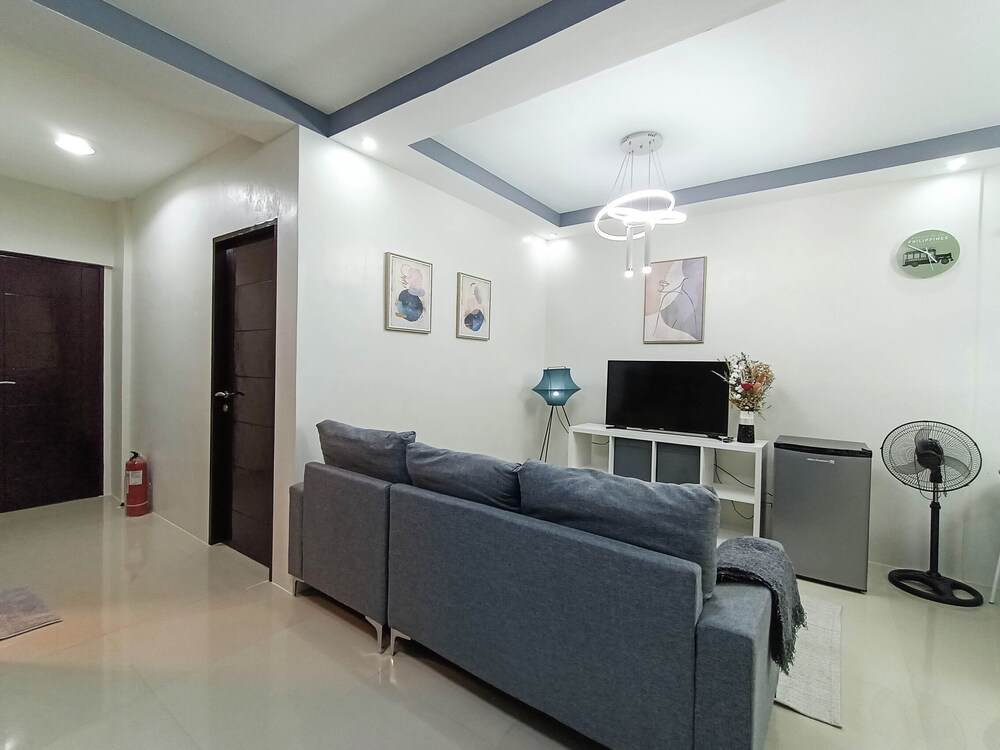 Manzil Anilao B&B Superior Bedroom U3