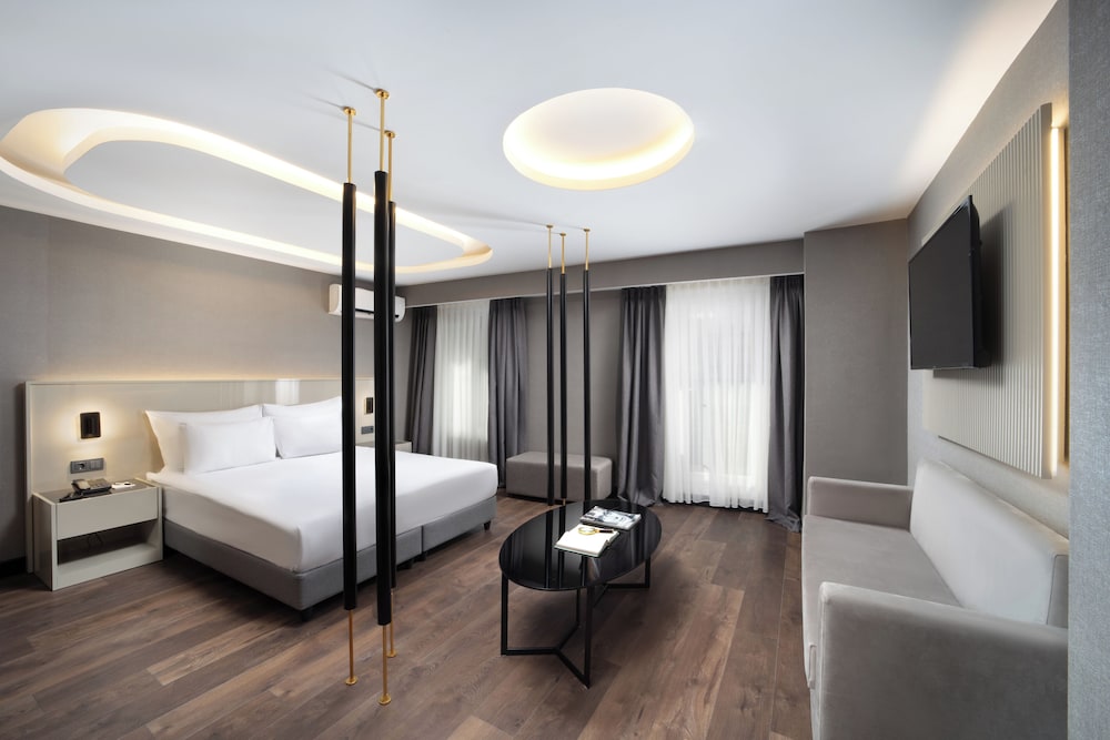 Pianoforte by Febor Otelleri ve Spa - Image 25