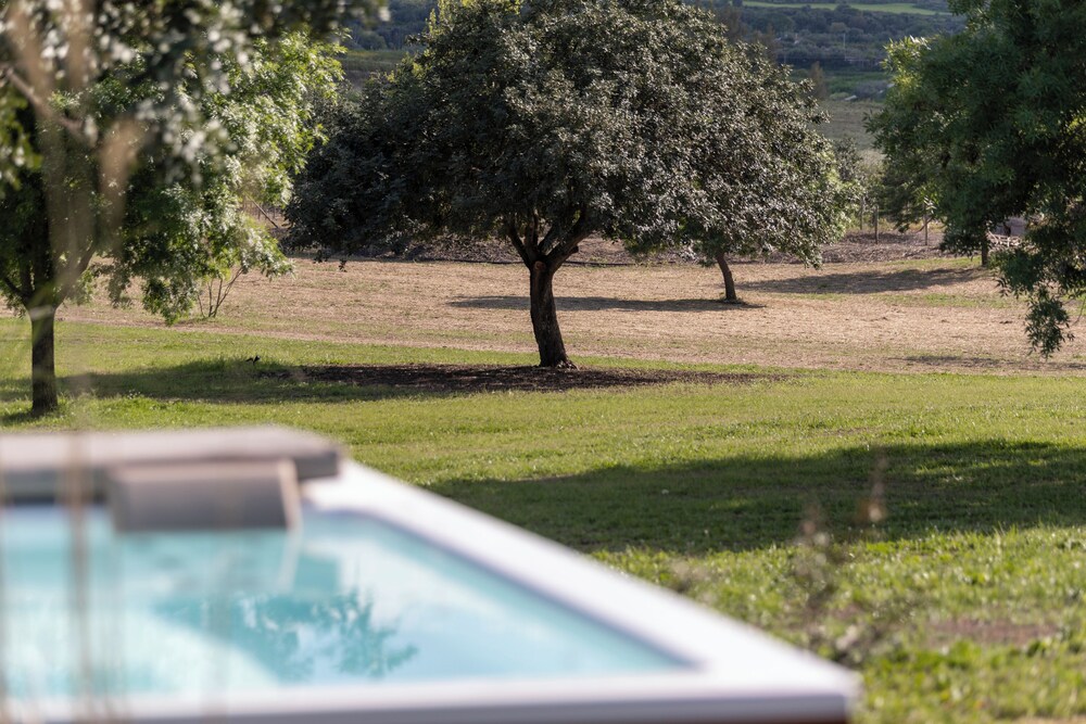 Scorzamara Country Lodges