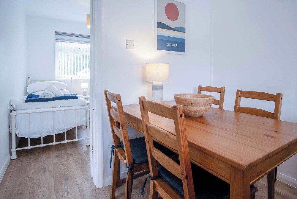 Bayview 61 - 2 Bedroom - Bayview Oxwich