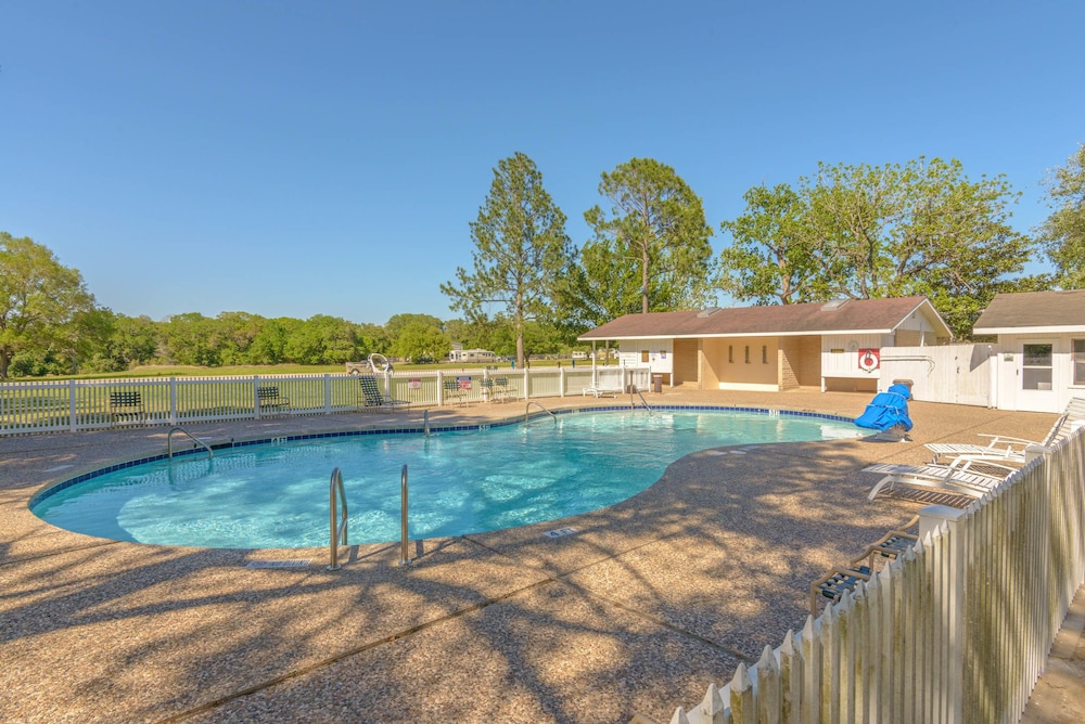 Colorado River Camping Resort