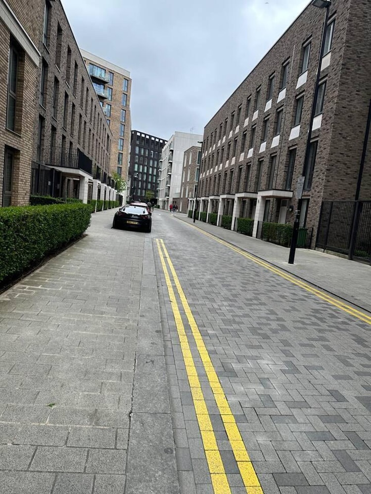 Impeccable 1-bed Apartment in London