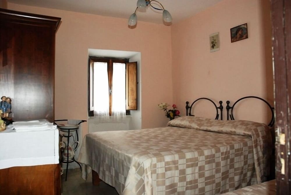 Azienda Agrituristica La Canestra view 5