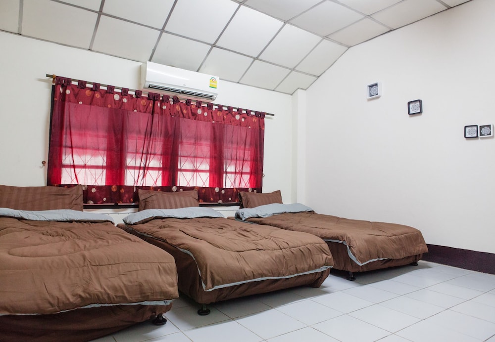 Starnong Café & Hostel