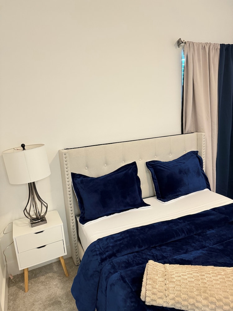 Luxury 3BR for Families Nurses and Group