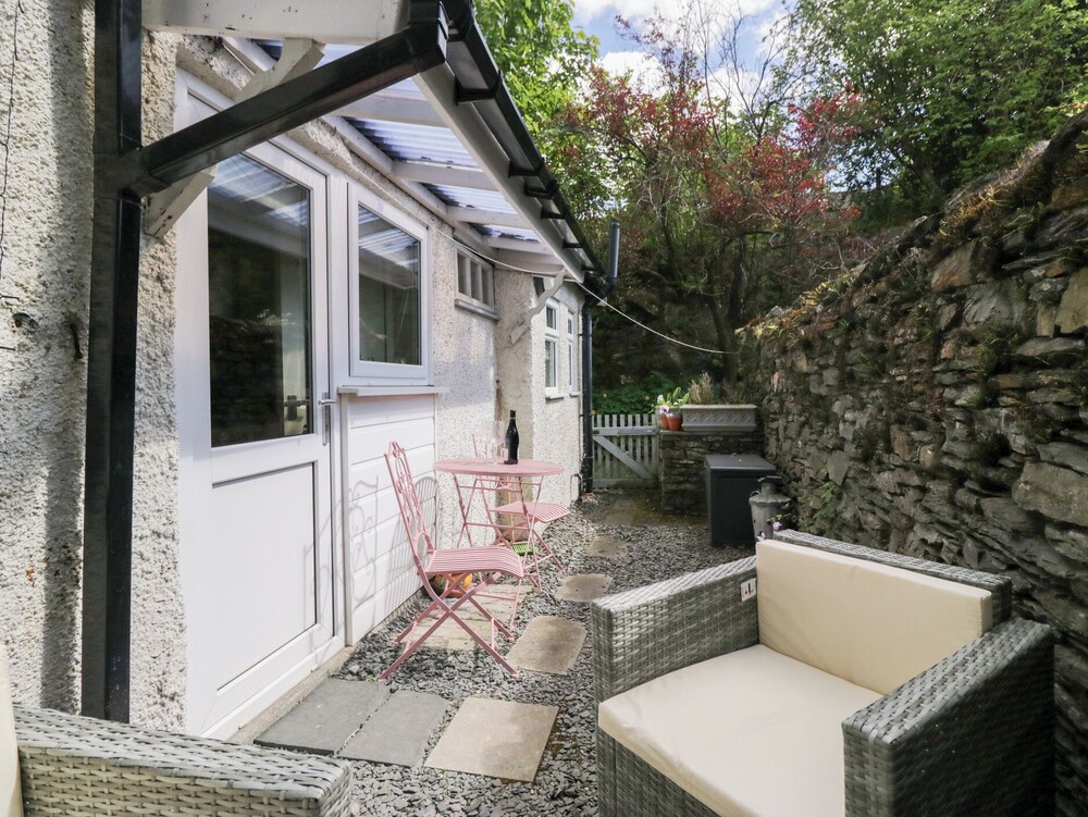 Lily Cottage