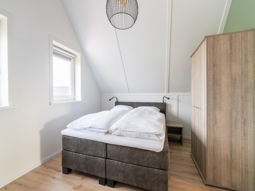 Luxurious Holiday Home With Parking