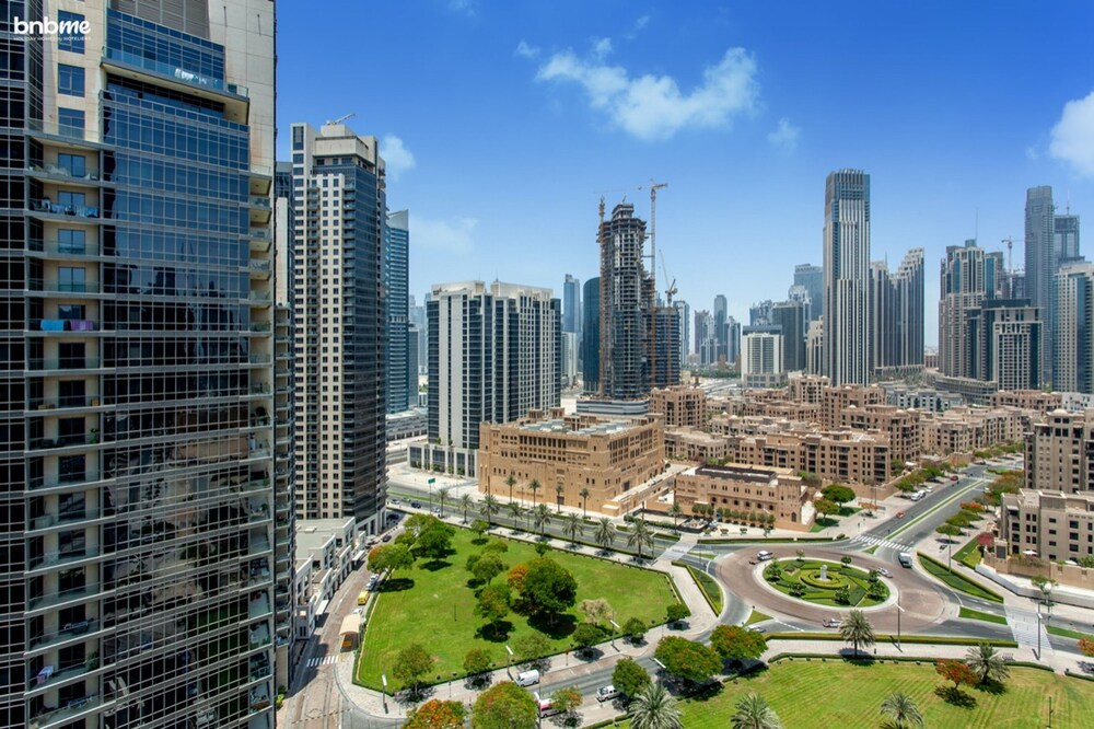 2 Min to Dubai Mall 1 BR