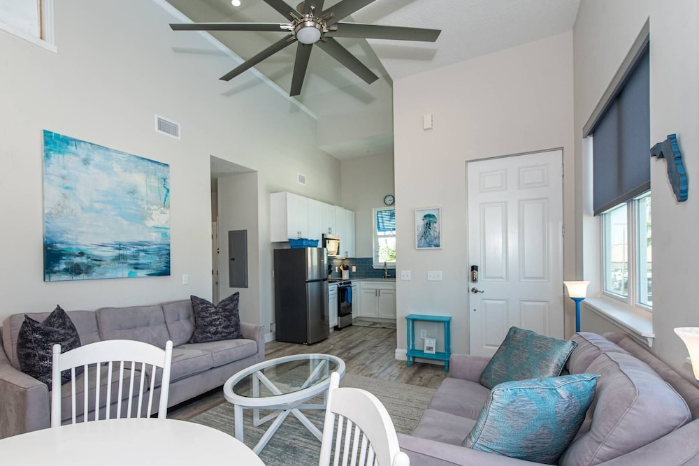 Oceans 13 Condo D