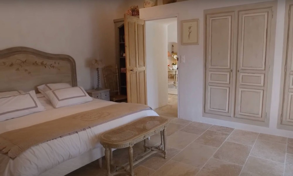 Bastide de Charme Private Pool in Heart of Luberon