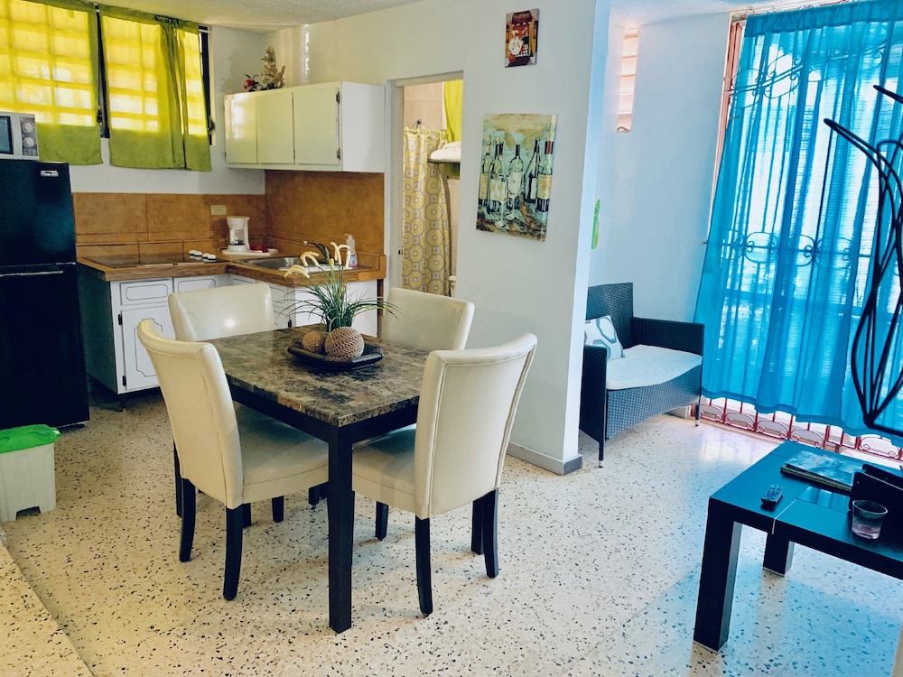 Atenas City Inn