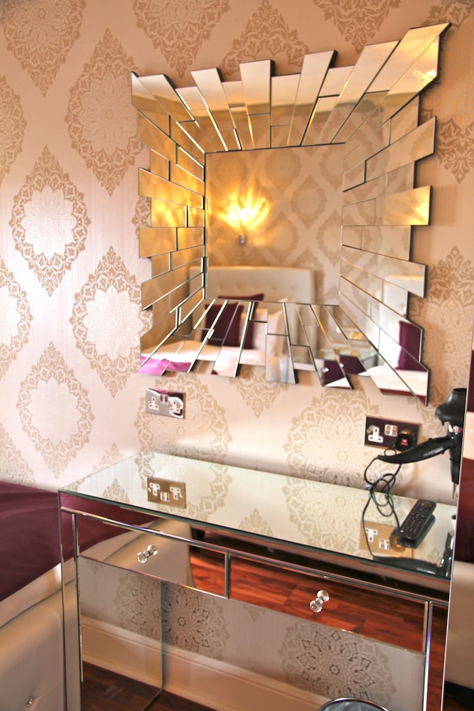 Crompton Guest House, photo 45