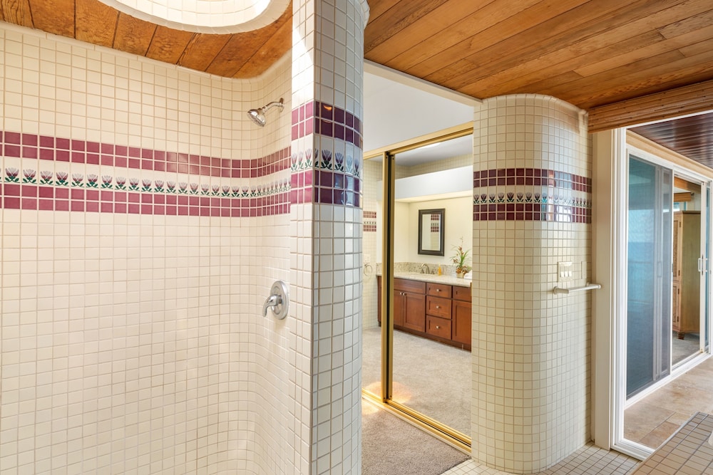 Alii Hale 4 Bedroom Home