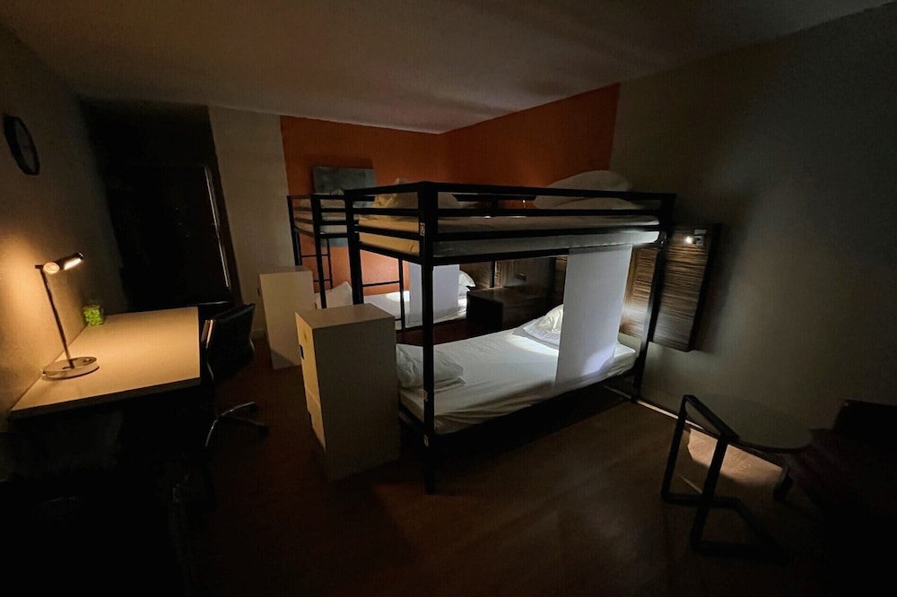 Bposhtels Charlotte - Hostel view 3