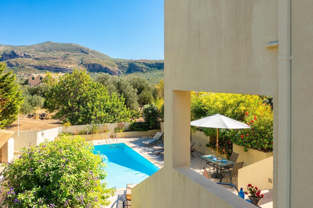 Villa Ismini Large Private Pool A C Wifi Eco-friendly - 1877 view 4