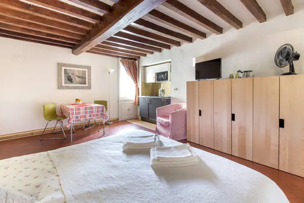 Studio apt (n.2) Ancient Palazzo