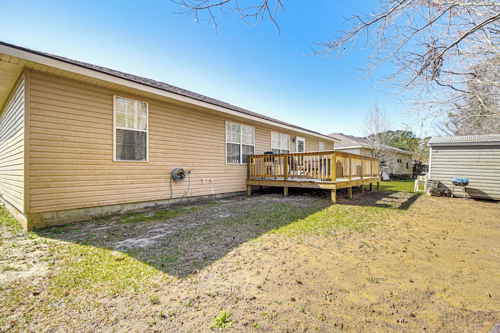 3 Mi to Hunter Army Airfield: Home w/ Serene Deck