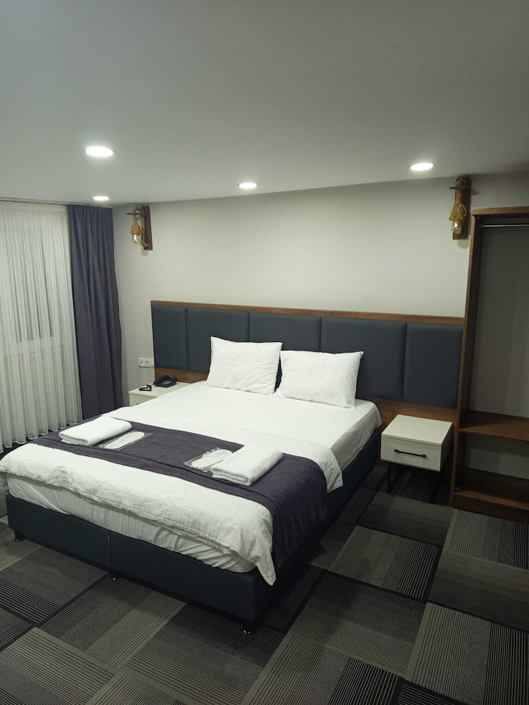 LİZBONİA OTEL