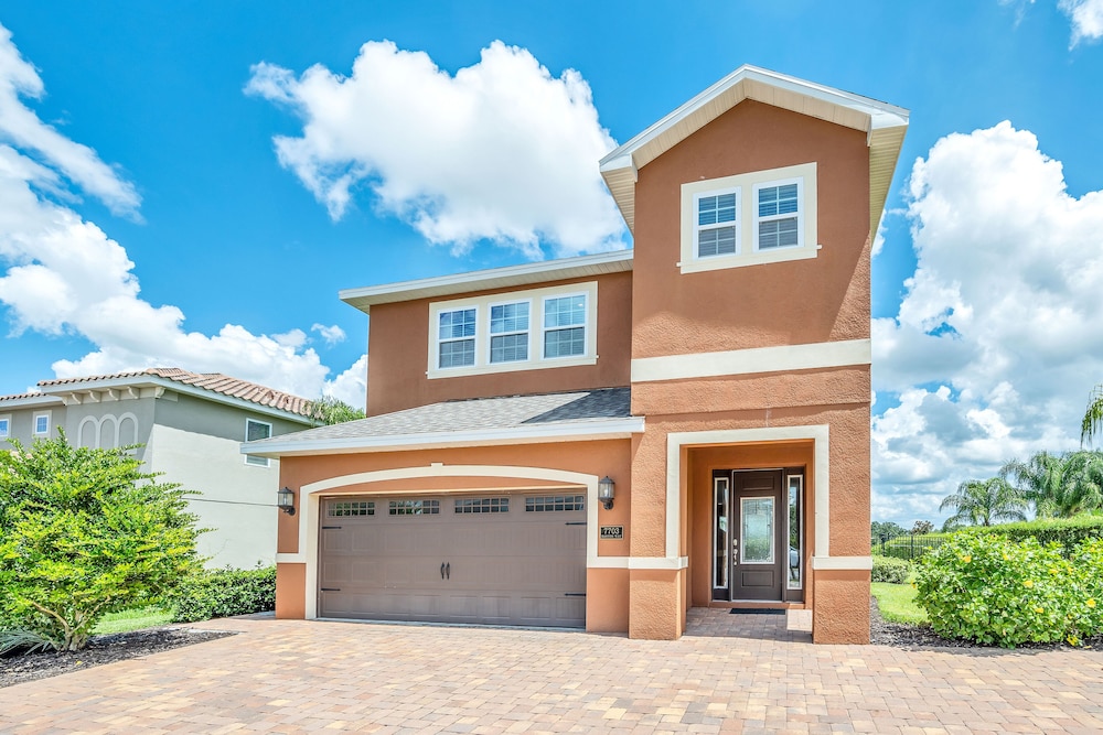 7703 Banyon Way - Image 4