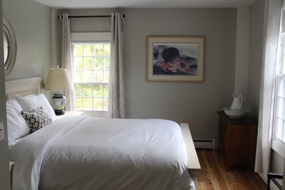 King Hill Inn & Kitchen