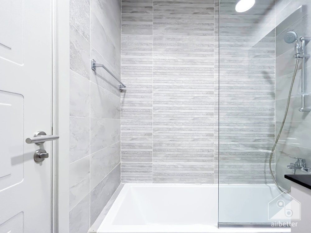 Your Perfect Meydan Getaway: 1B Polo Residence C3