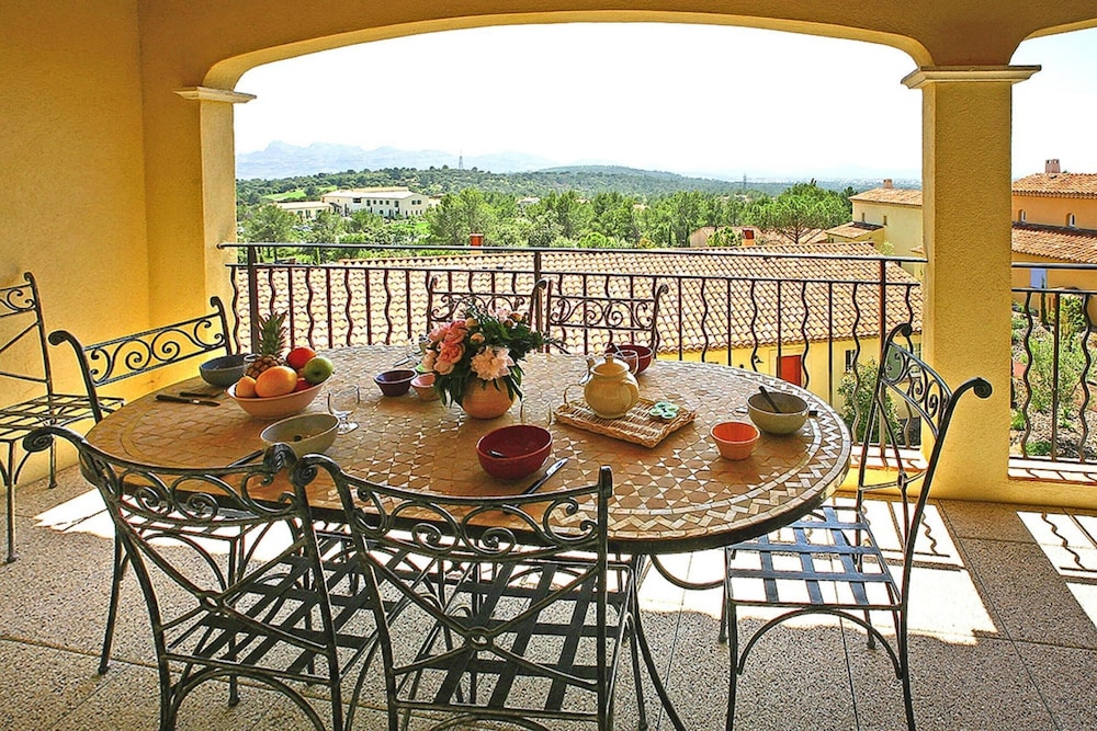 Apartment in La Motte Near Golf Course