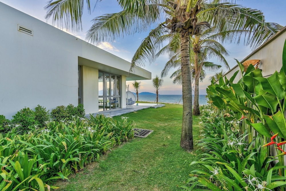 The Ocean Villa Da Nag By Abogo